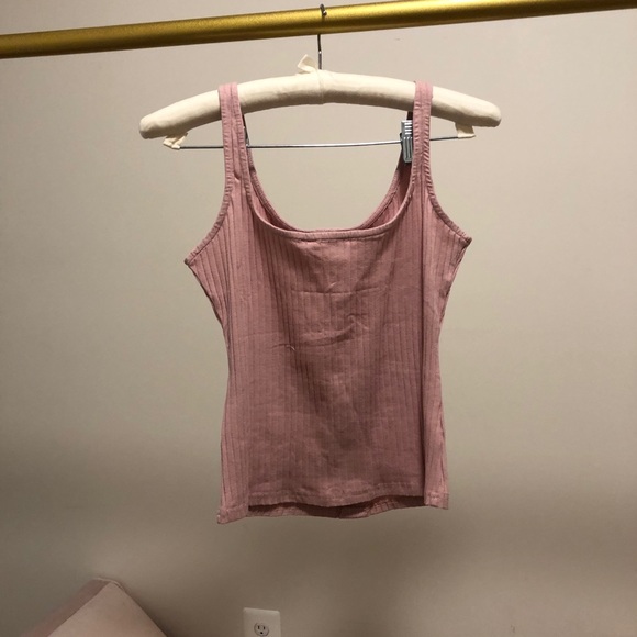 Pink Tank with Buttons 💗 Shea Whitney Favorite - Picture 4 of 4